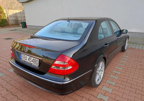 Mercedes-Benz Klasa E cena 58900 przebieg: 152374, rok produkcji 2006 z Radomsko małe 352